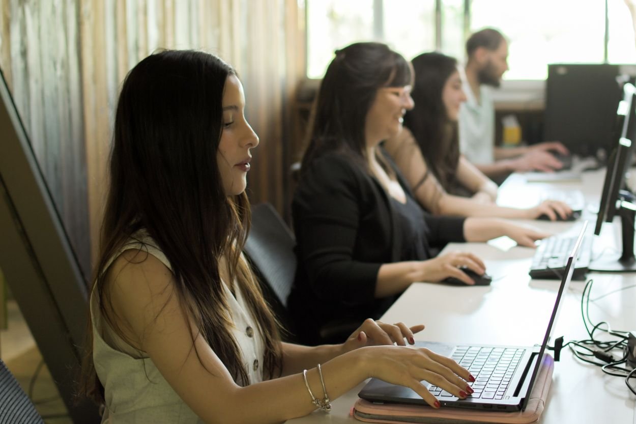 Capabilia Servico E2E Equipo trabajando